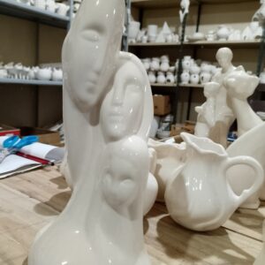 FIGURA FAMILIA CHICLE ESMALTADA